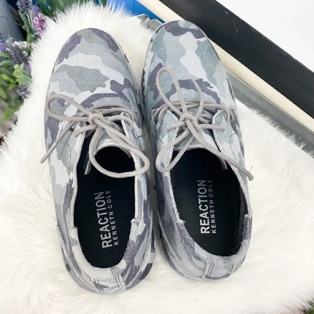 Kenneth Cole Reaction camo print